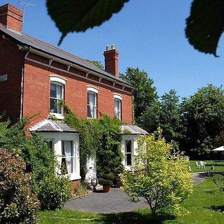 Hopbine House Bed & Breakfast Херфорд Екстериор снимка