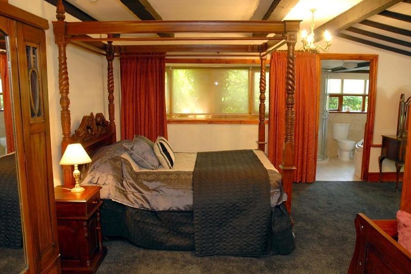 Hopbine House Bed & Breakfast Херфорд Стая снимка