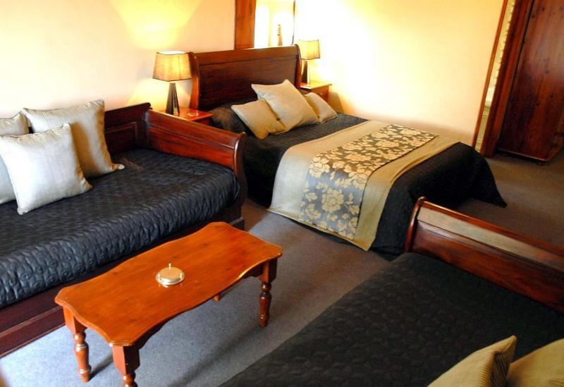 Hopbine House Bed & Breakfast Херфорд Екстериор снимка